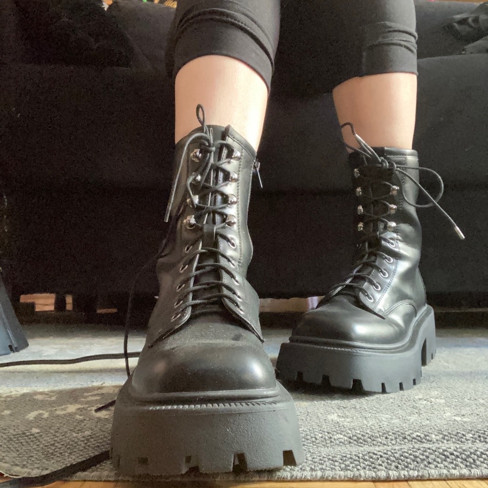 Black Faux Leather Chunky Platform Combat Boots. Size 8 Free Shipping